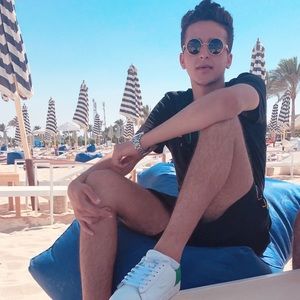 Meet your Posher, Taher